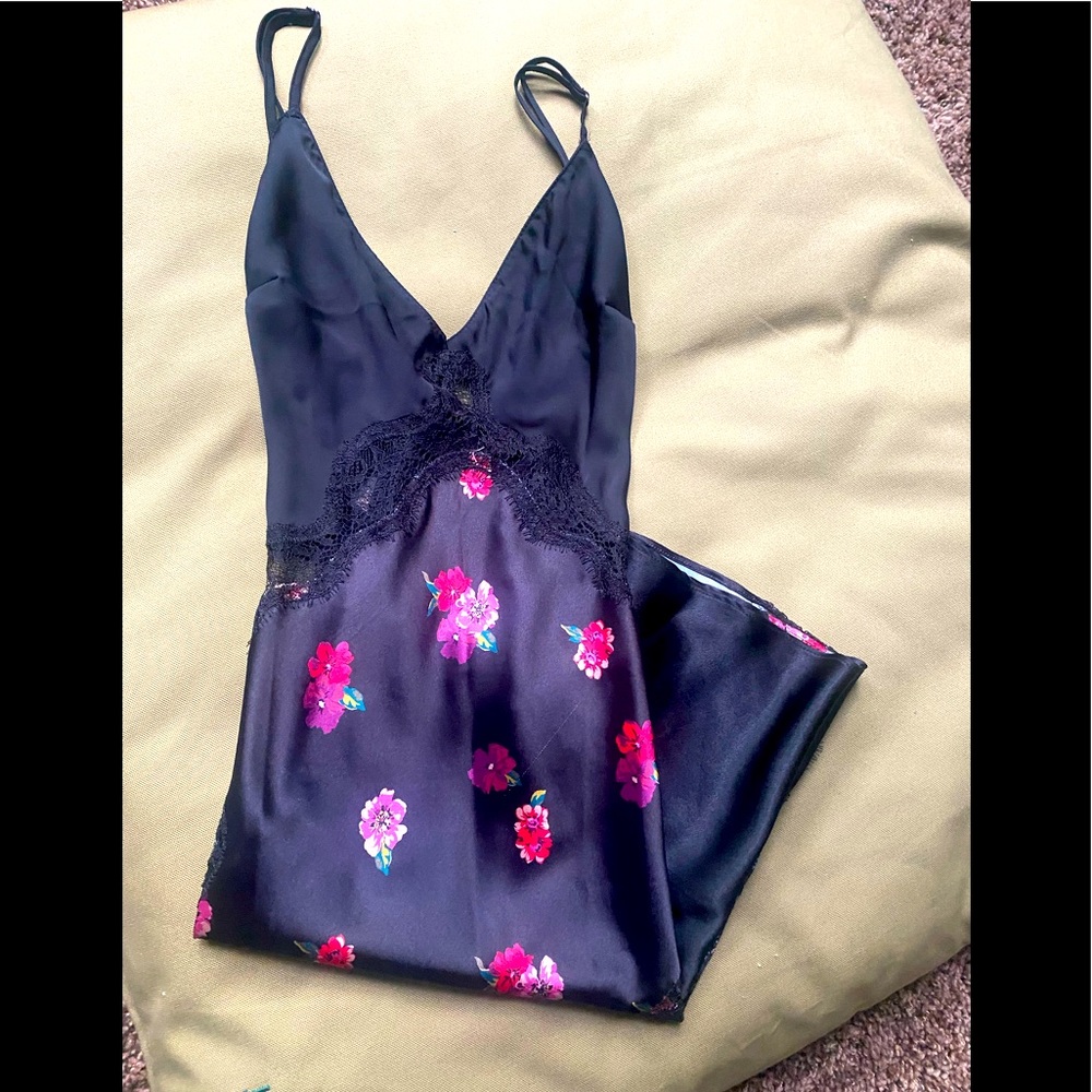 Floral silk sleepwear